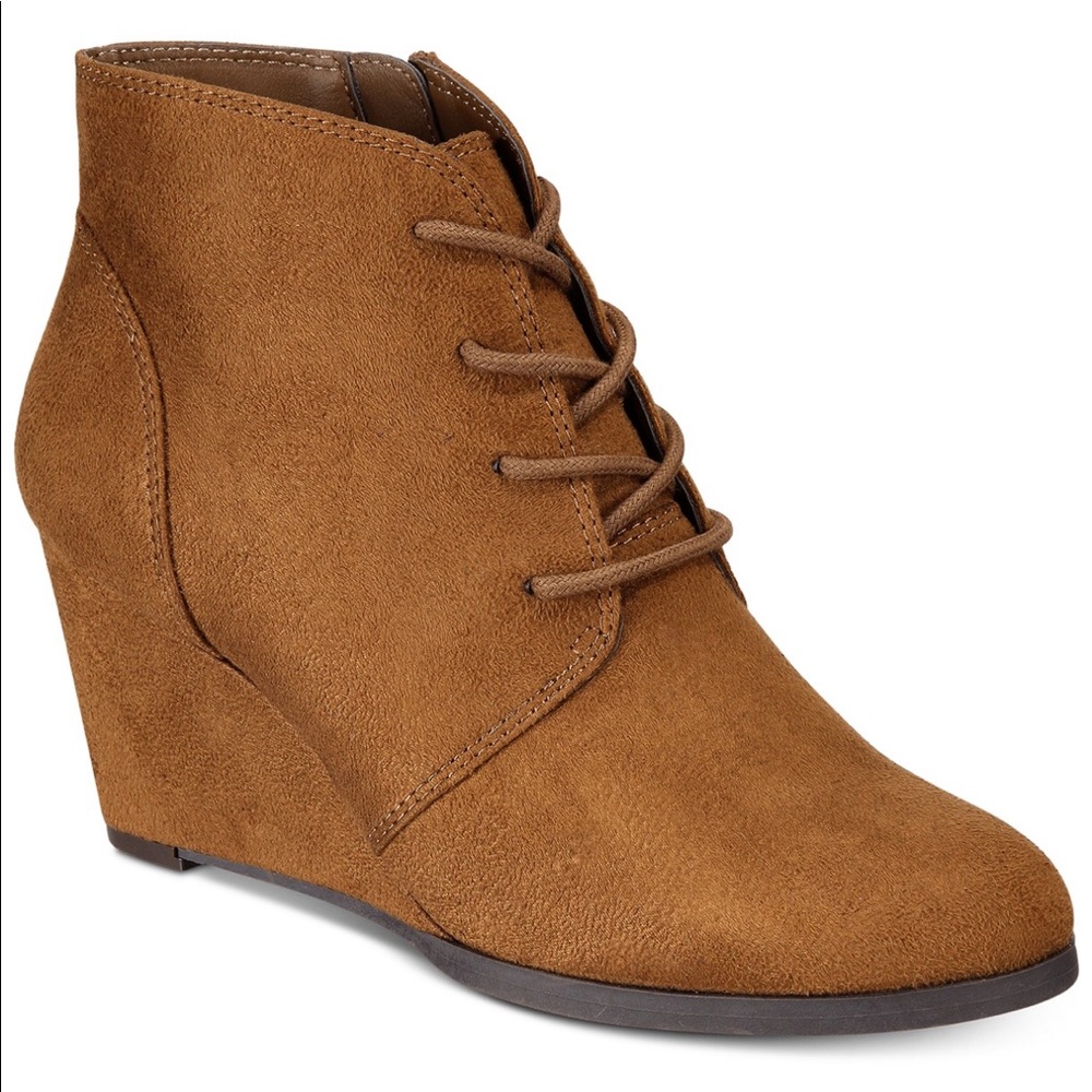 * Sold* American Rag Baylie Wedge Booties